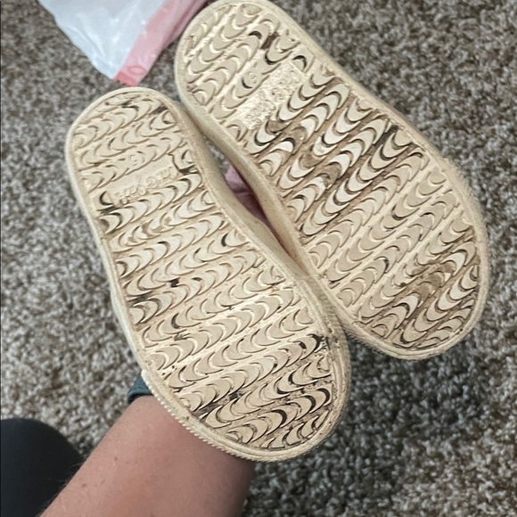 Cat & Jack Peach Glitter Sneakers with Green Leaf Design - Picture 4 of 4